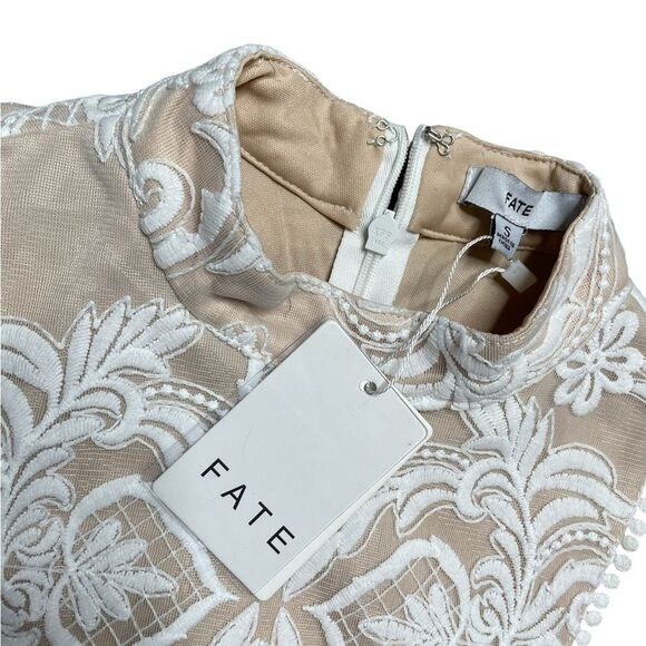 NWT FATE Lace Embroidered Dress White Size Small - Picture 11 of 12
